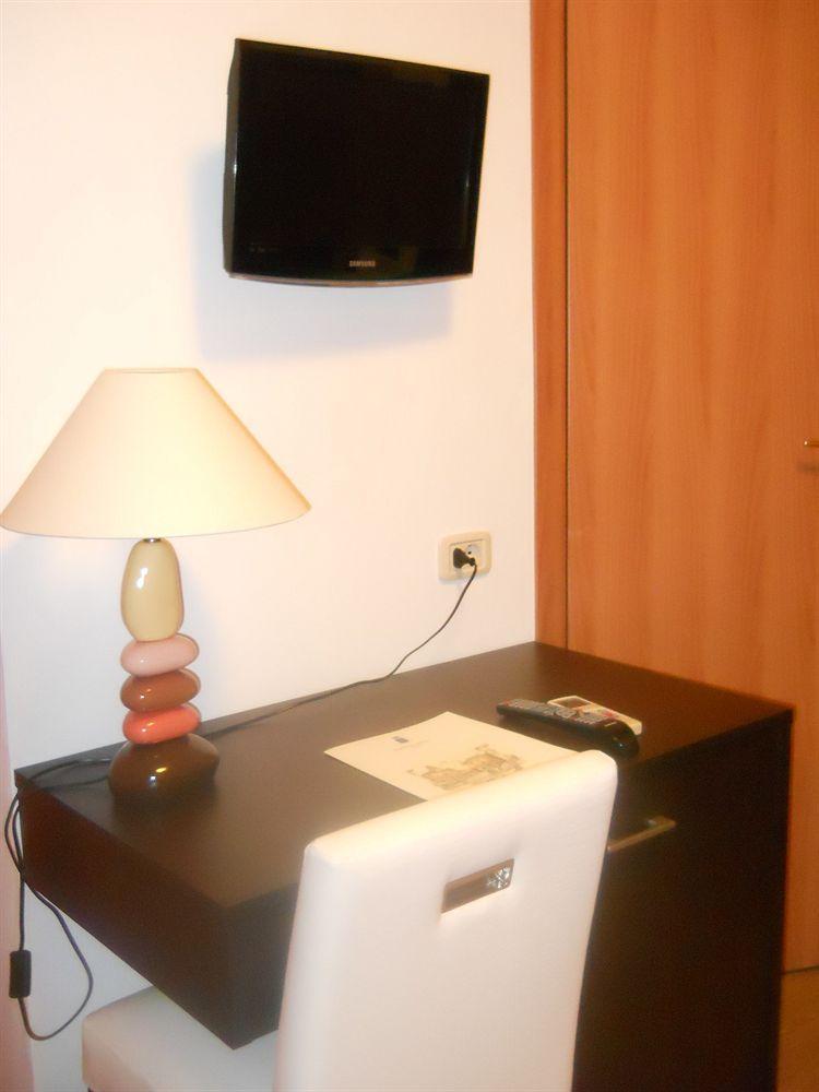 Gemini Camere E Suites 그레세토 외부 사진